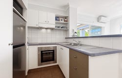 28/10-14 Purli Street, Chevron Island, Qld 4217