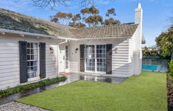 4 Windmill Street, Newtown, Vic 3220
