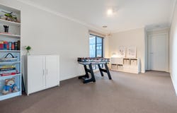 2 Bendigo Street, Mickleham, Vic 3064