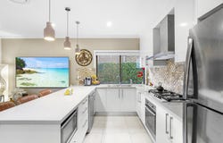 32 Flynn Circuit, Jordan Springs, NSW 2747