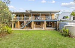 94 Bayside Drive, Beachmere, Qld 4510