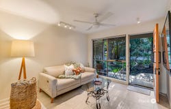 2/15 Kaloma Road, The Gap, Qld 4061