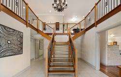 3 Highbury Close, Carindale, Qld 4152
