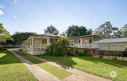 8 Ennever Street, Bardon, Qld 4065