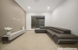 7 Somme Avenue, Edmondson Park, NSW 2174