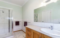 8 Eucalyptus Court, Broadford, Vic 3658