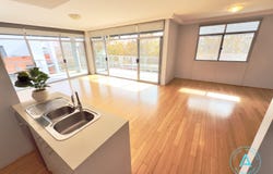 2/153 Kensington Street, East Perth, WA 6004