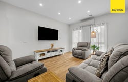 1/8 Cherington Place, Strathtulloh, Vic 3338