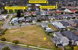7 Rowe Drive, Potts Hill, NSW 2143