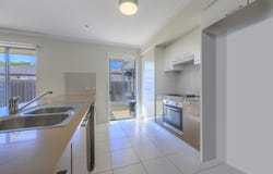 48 Cornforth Crescent, Kirkwood, Qld 4680