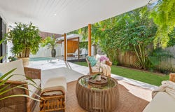 5 Carlyle Drive, Currumbin, Qld 4223