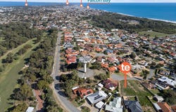 7 Fulmar Place, Halls Head, WA 6210