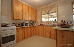 20 Chifley Crescent, Kooringal, NSW 2650