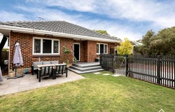 16 Elizabeth Street, White Gum Valley, WA 6162
