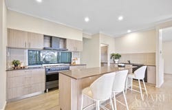 93 Hayes Avenue, Camira, Qld 4300