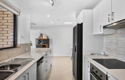 16 Glenalvon Drive, Flagstaff Hill, SA 5159