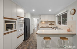 73 Waverley Park Drive, Cranbourne North, Vic 3977