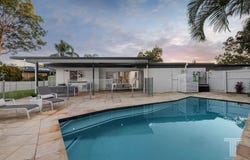 26 Algona Street, Holland Park West, Qld 4121