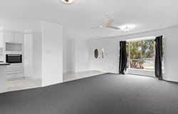 12 Chancellor Drive, Urraween, Qld 4655
