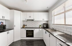 118 Duffy Street, Epping, Vic 3076