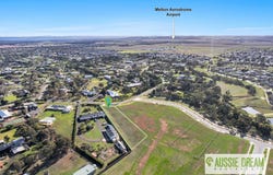 24 Outlook Ride, Kurunjang, Vic 3337