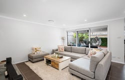 12 Binalong Street, Jordan Springs, NSW 2747