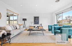 1 Monterey Court, Mill Park, Vic 3082