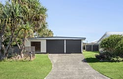 2/28 Saleng Crescent, Warana, Qld 4575