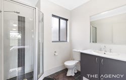 5 Brentford Parade, Wellard, WA 6170