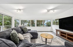 13 Bambury Avenue, Summerland Point, NSW 2259