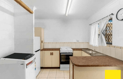 1/17-19 Sandown Close, Woree, Qld 4868