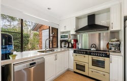 20 Hampton Road, Hampton, Qld 4352