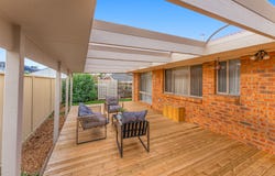 2 Parrakeet Court, Taylors Lakes, Vic 3038