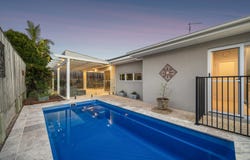 5 Agnes Place, Bli Bli, Qld 4560