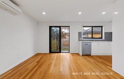 2/5 Yarram Crescent, Clayton, Vic 3168