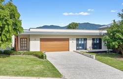 27 The Peak Road, Brinsmead, Qld 4870