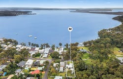 13 Bambury Avenue, Summerland Point, NSW 2259