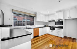 5 Manning Close, Hampton Park, Vic 3976