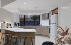 22 Balnaves Place, Mitchelton, Qld 4053