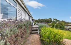 4 Gloria Avenue, Metung, Vic 3904