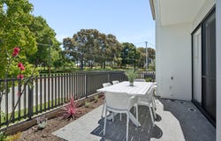 2/47 Telford Crescent, Stirling, WA 6021