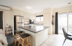 2/26-28 Lancaster Avenue, Narre Warren, Vic 3805