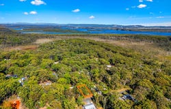 26 Shore Street, Russell Island, Qld 4184