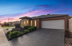 116 Henry Road, Pakenham, Vic 3810