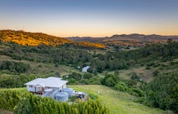 10 Highbury Lane, Chatsworth, Qld 4570