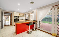 64 Pennyroyal Crescent, Kurunjang, Vic 3337