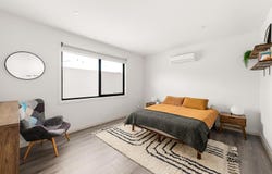 2/64 Winifred Street, Oak Park, Vic 3046