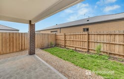 2 Slinky Street, Deanside, Vic 3336