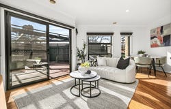 61D Wheatsheaf Road, Glenroy, Vic 3046