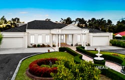 8 The Grove, Hampton Park, Vic 3976